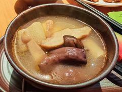 -一朵菌·野生菌探索家火锅(南亚店)