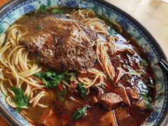 辣酱素鸡面-旺泉餐饮店·清真牛肉面馆