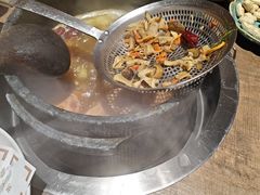 -蘑界·野生菌火锅(深业上城店)