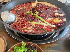 -黄潇洒老火锅(九眼桥宏济巷店)