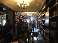 -钟书阁(松江泰晤士小镇店)