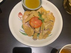 -大头虾越式风味餐厅(光明广场店)