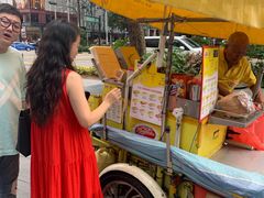 -詹爷爷乌节路街头冰淇淋