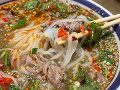 -云阿蛮云南生烫牛肉米线(奉贤路店)