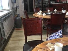 -粘豆包柴火铁锅炖