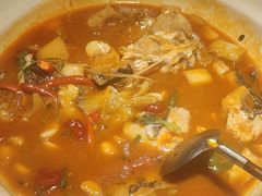 -魏铭鱼头捞饭(晋阳路店)