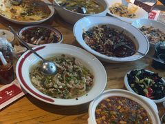 -小三峡食府(西五路店)