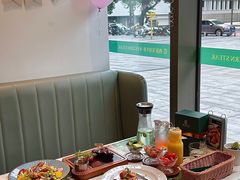 -西语·炭烧牛排(卓越中寰店)