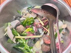 -周良天山牛杂城(天山路总店)