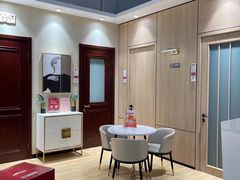 -百安居装修建材卖场(泰然店)