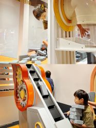 -奈尔宝家庭中心·亲子早教·派对餐厅(北京东坝万达店)