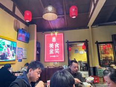 -富正毅三下锅·湘西韵味(天门山索道店)