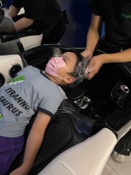-PE SALON