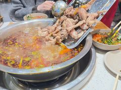 -肖肖酸萝卜鱼火锅(总店)