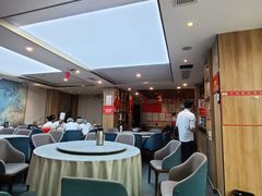 -有红鸡毛店·川菜(建设路店)