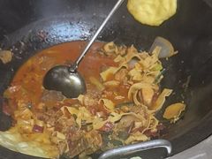 -曹丞相·地锅鸡·地锅鱼(武林店)