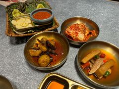 -草家酱蟹炭火烤肉店(珲春南路二店)