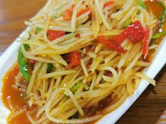 -怡妮新疆风味餐厅(东江湾路店)