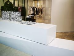 -川久保玲(大阪店)