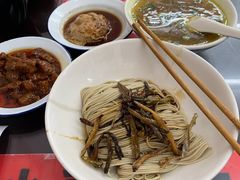 辣肉浇头-逸桂禾面馆