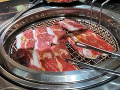 -韩烧牛中牛·甄选黑牛烤肉(黑金店)