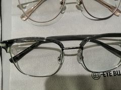 -爱视眸Eyeblling眼镜·依视路·蔡司镜片折扣店(百联南方商城购物中心)