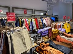 -URBAN REVIVO(北京斯普瑞斯奥特莱斯店)