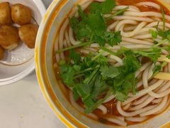 -鑫花溪牛肉米粉(人民广场店)
