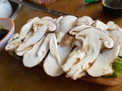 -云朵小院·石锅鱼·野生菌餐厅(蒗放店)