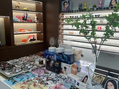 -三目眼镜·蔡司战略合作店(青浦宝龙店)