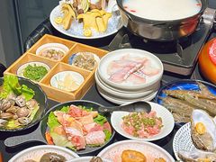 -牛牛和牛海鲜粥底火锅(长虹国际城店)
