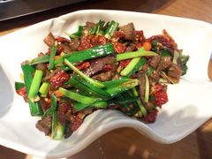 -丹江口渔村·湘味厨房(桃园店)