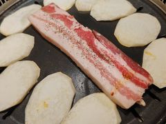 -明洞阿姨·韩式酱蟹烤肉·创意料理(三元桥店)