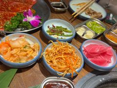 -明洞阿姨·韩式酱蟹烤肉·创意料理(三元桥店)