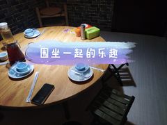 -茸梅路右拐龙虾-农家菜(松江店)