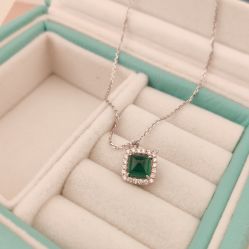 -威德钻石-克拉钻大本营(南京东路店)