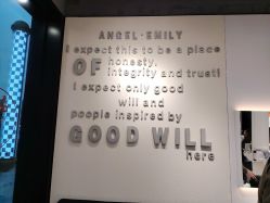 -EMILY 艾米莉 烫染沙龙