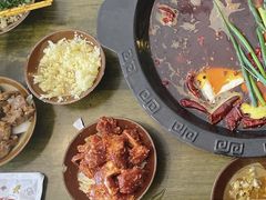 -黄潇洒老火锅(九眼桥宏济巷店)