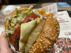 -The Habit Burger Grill 哈比特汉堡(爱琴海店)