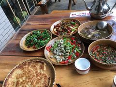 -汤锅大王(新平曹苏黄牛汤锅有限公司)