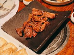-萨拉伯尔(燕莎友谊商城店)