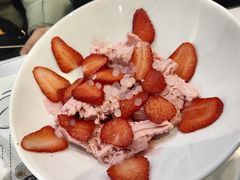 草莓牛奶冰-糖潮糖水铺(省府店)