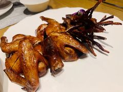 脆皮乳鸽拼鸭舌-莲·中餐厅(成都首座万豪酒店)