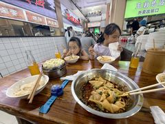 -王菊美食街·王菊面馆(总店)