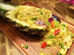 菠萝炒饭-胡桃里音乐酒馆(白云五号T5 MALL店)