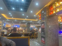 -锤头鲨毛肚海鲜烤肉自助餐厅(国购广场店)