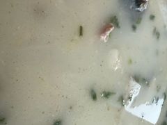 -雪湖煜辰鱼头老店(雪野湖店)