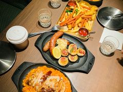 -鹿萤季·营地小馆(皇后公园店)