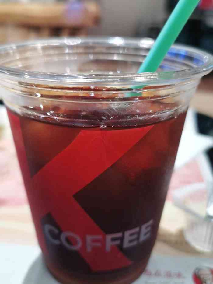 打分 路有多了,累了,进肯德基修整,来杯美式,这个点还能喝咖啡,强大吧