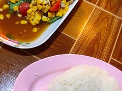 -席娜卡琳火车铁道夜市